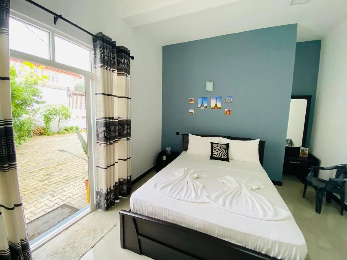Mountain White Villa By Sunrise Kandy