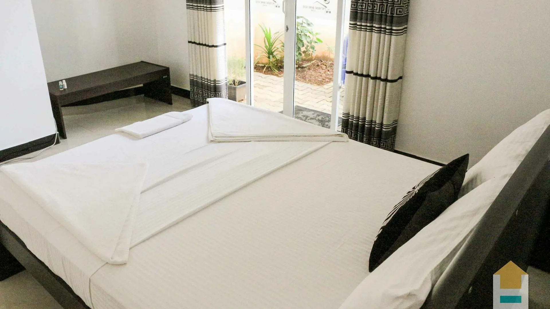Mountain White Villa By Sunrise Kandy