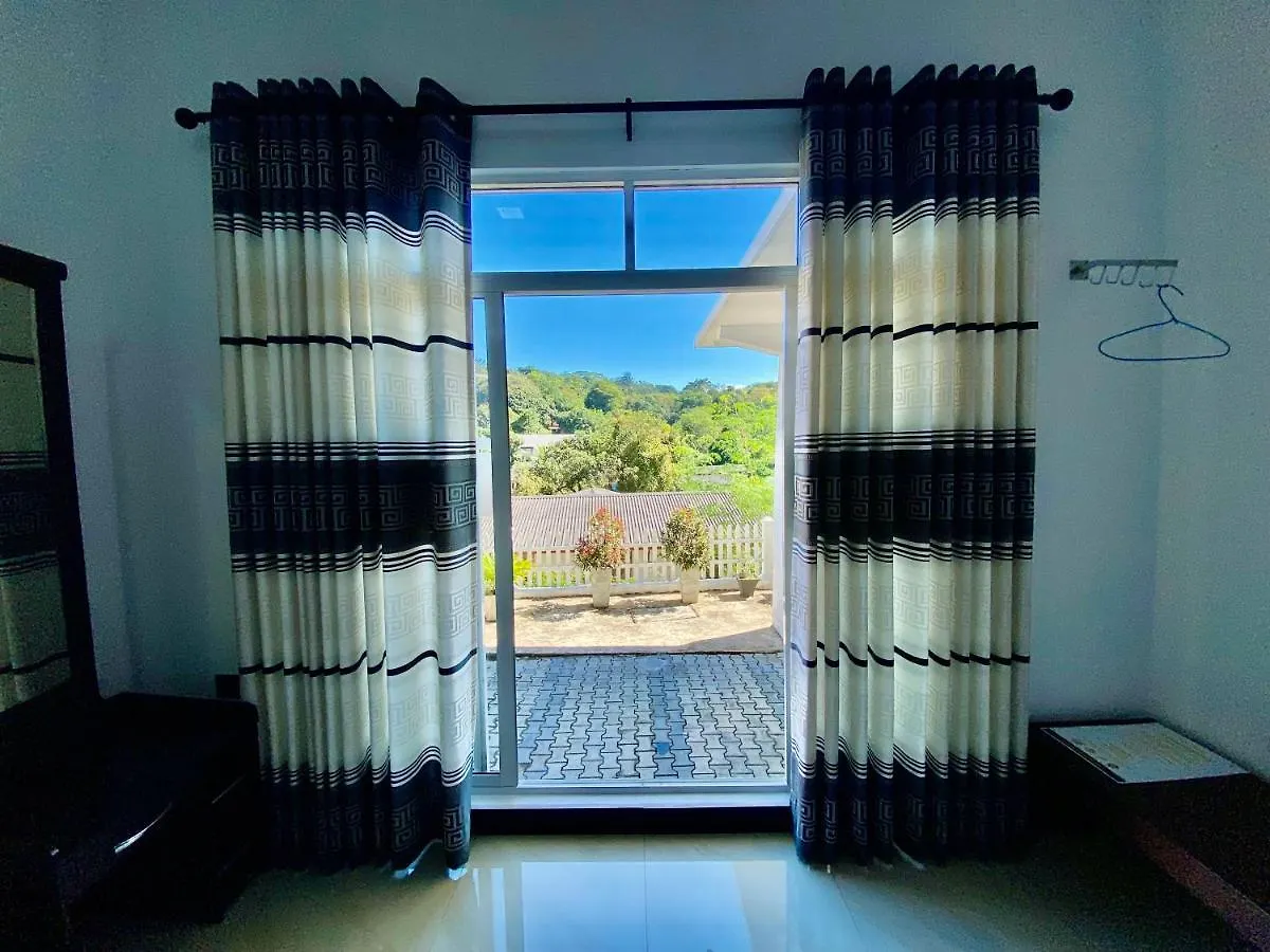 Mountain White Villa By Sunrise 康提